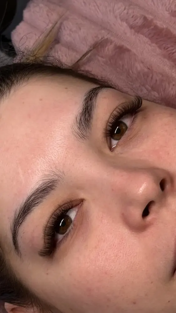 Trabajo de extensiones de Dalashes